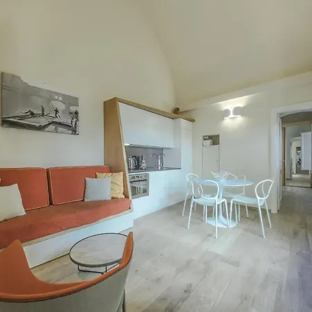 - Dragomanni With Garden Apartment *